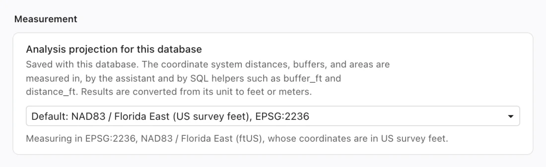 Map settings showing the analysis projection as a setting of the current database.