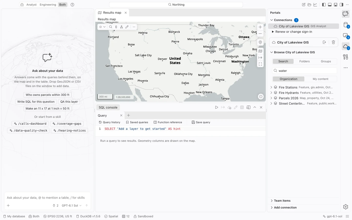 Signed-in sample portal with Search, Folders, and Groups controls and a list of services and web maps.